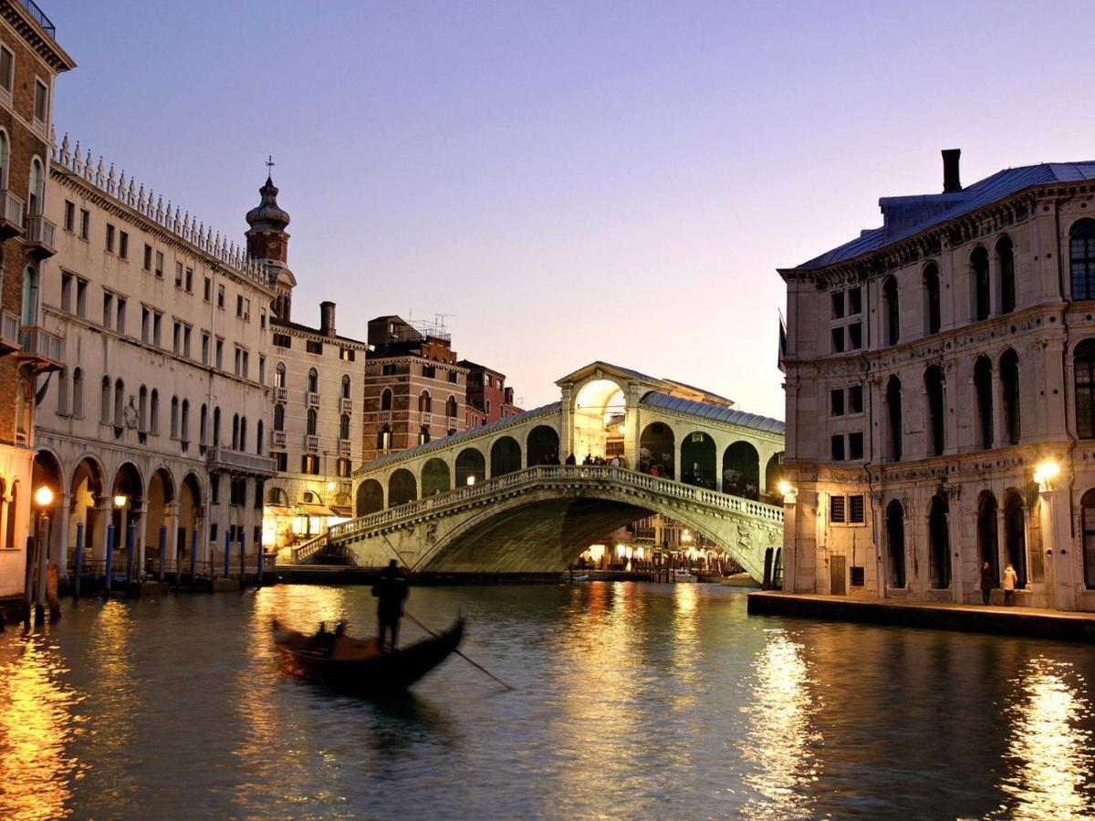 Maurizio House - Near The Train Station Apartment Venice Phòng bức ảnh